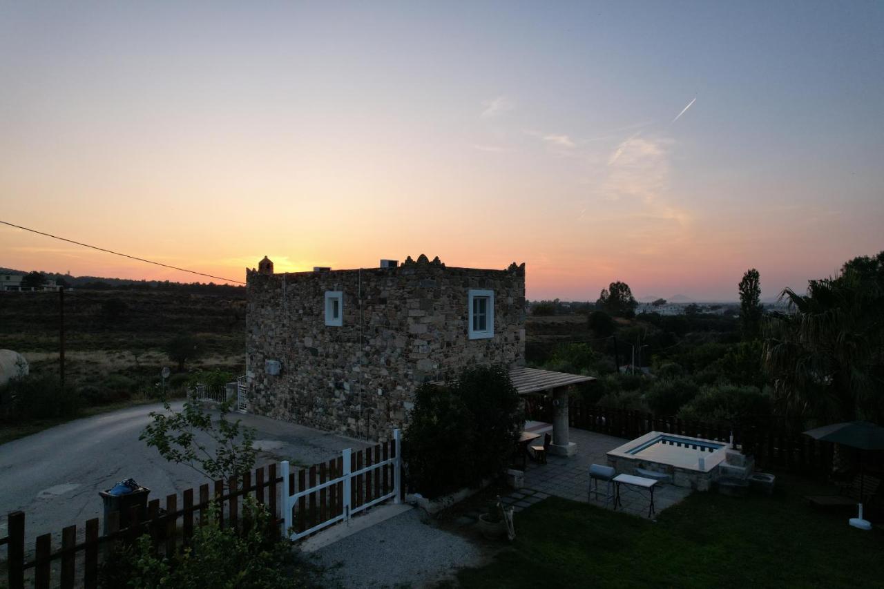 Traditional Kos Villa With Swimming Pool, Lawn Yard And Bbq Kültér fotó