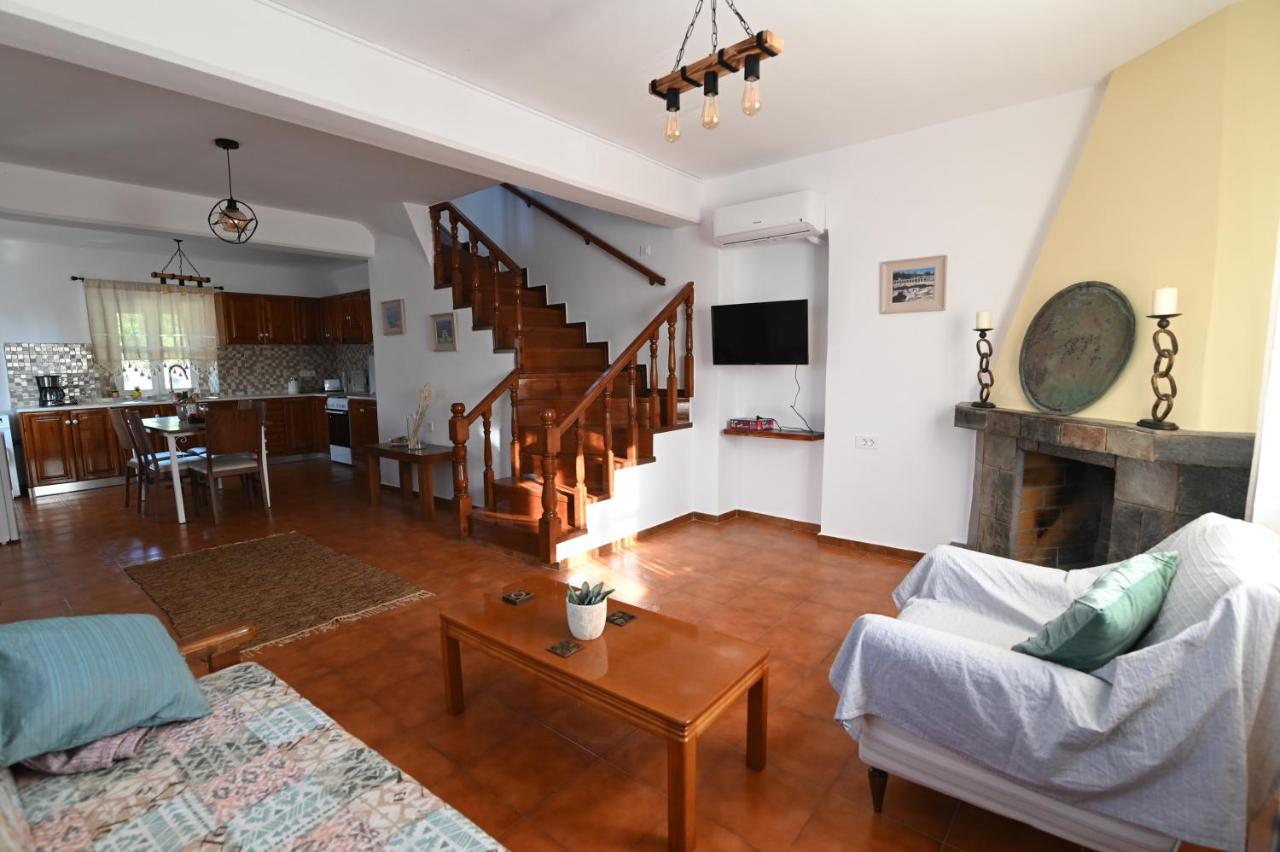 Traditional Kos Villa With Swimming Pool, Lawn Yard And Bbq Kültér fotó