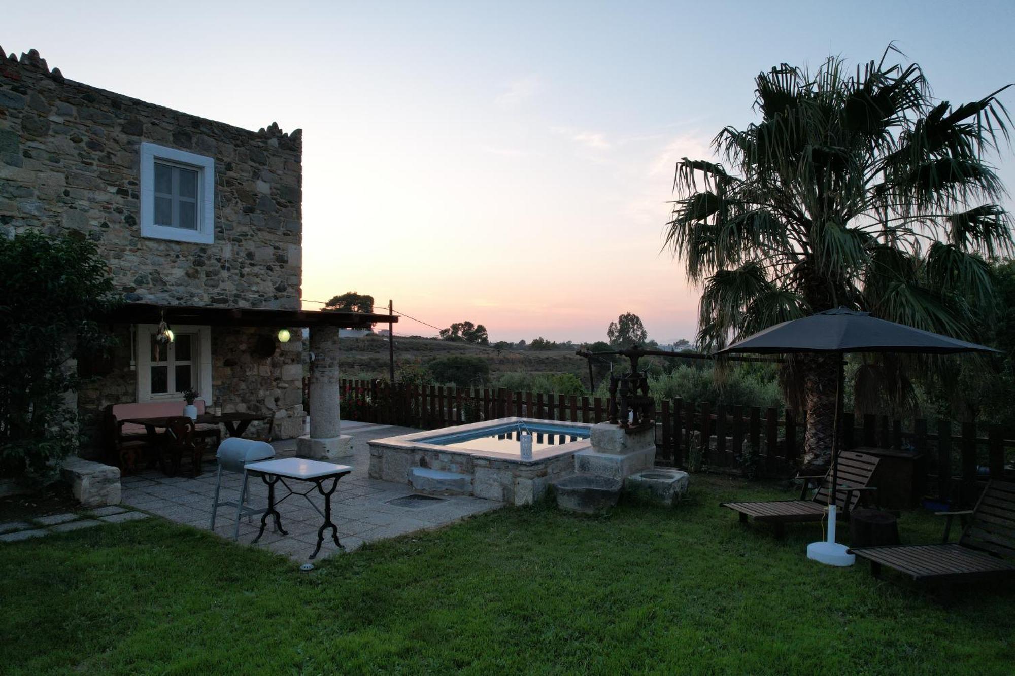 Traditional Kos Villa With Swimming Pool, Lawn Yard And Bbq Kültér fotó